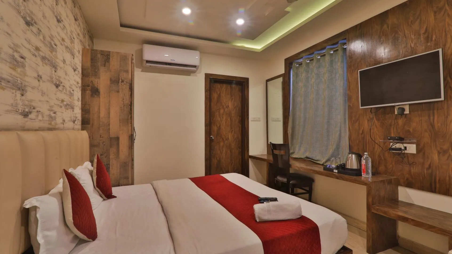 Hotel Luxury Janki Near Vishwanath Temple, #Famiily Choice #Free Wifi #Free Parking #Prime Location 바라나시 3*,